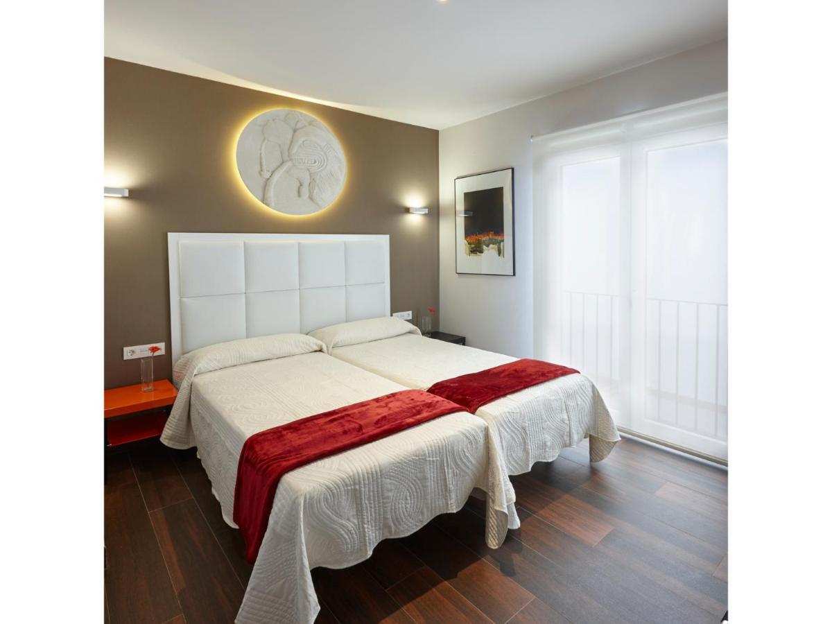 Caballerizas Con Parking Gratuito En Pleno Centro Apartamento