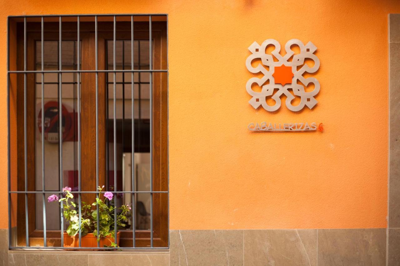 Caballerizas Con Parking Gratuito En Pleno Centro Appartement *